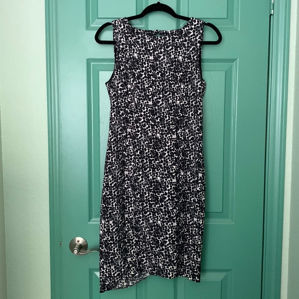 H&M back peep hole patterned dress